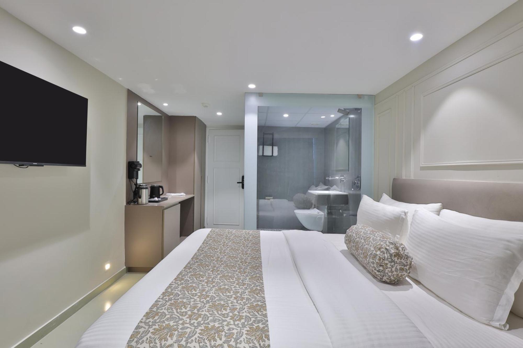 Hotel The Grand Suites Ahmedabad Exterior foto